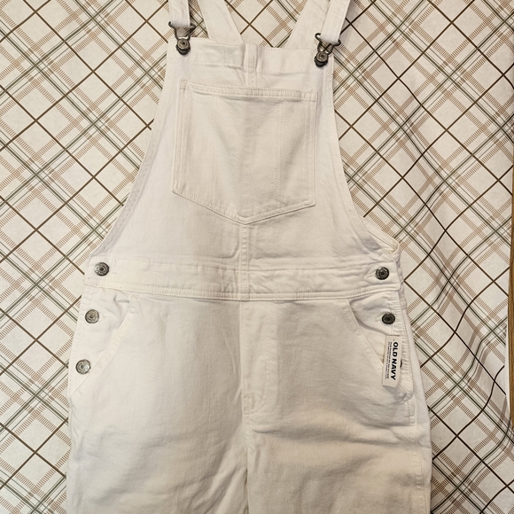 Overalls White Denim Old Navy 10 Petite Inseam 25" New With Tag - Picture 3 of 7